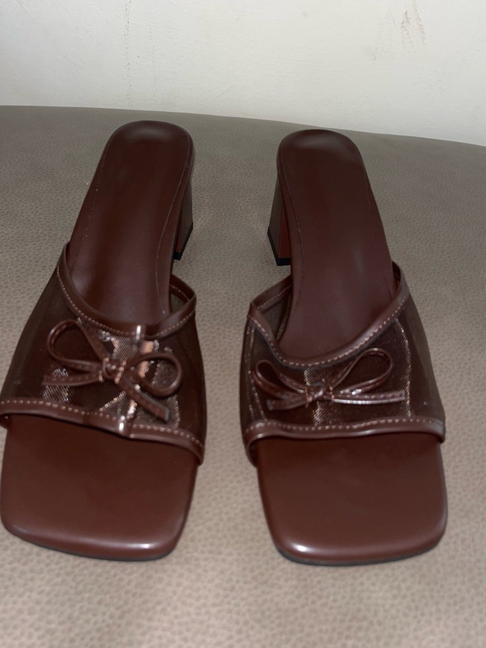 SHEIN Brown Bow Detail Block Heel Mules